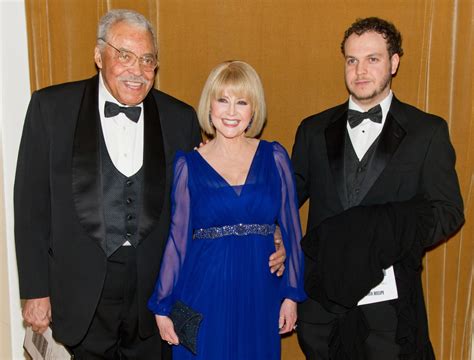 James Earl Jones Wife Cecilia Hart Has Died At Age 68 Closer Weekly