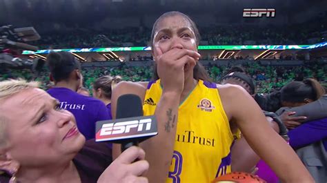 An Emotional Candace Parker Dedicates Wnba Finals Victory To Pat