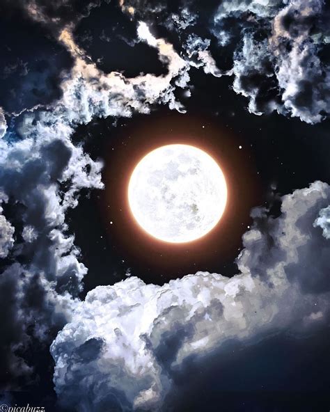 Beautiful Moon Strawberry Moons Space Lovers Good Night Moon Lock