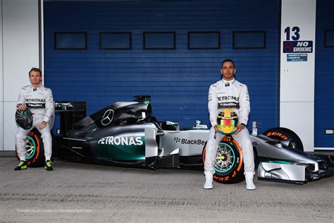 Lewis Hamilton Mercedes W05 Jerez 2014 · F1 Fanatic