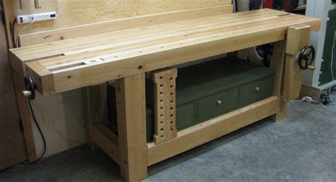 These plans are drawn by jared waesche and are formatted as a pdf. Shigshop.com - Roubo workbench - Shigshop