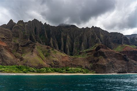 Why Kauais Na Pali Coast Should Be 1 On Your Hawaii Bucket List