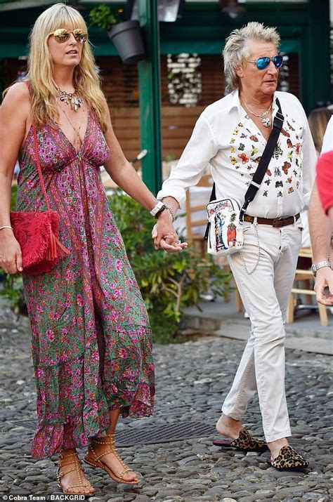 Rod Stewart 74 And Penny Lancaster 48 Enjoy Hand In Hand Stroll In Portofino Daily Mail Online