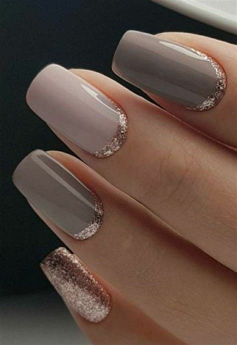 I Like The Glitter French Manicure At The Cuticle And The Pinkie Nail Gold Gel Nails Gold