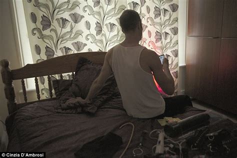 Australian Male Escort Reveals What It S Like As A London Sex Worker Daily Mail Online