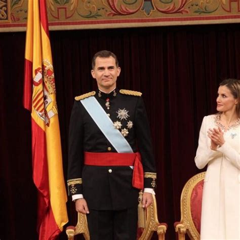 El Rey Felipe Vi Y La Reina Letizia Tras El Primer Discurso Como Rey De