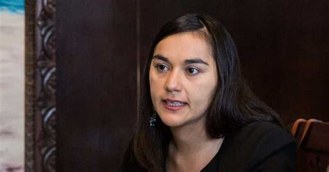 Izkia siches, la médico chilena que cuestiona la gestión contra la pandemia e irrumpe en las encuestas. Presidenta del Colegio Médico pide no crear 'falsas ...