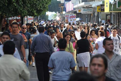 De este mismo gentilicio viene tiquicia (propio de / relacionado con los ticos), la forma coloquial con la que sus habitantes se refieren a costa rica. Crecimiento poblacional disminuye en Costa Rica - Diario ...
