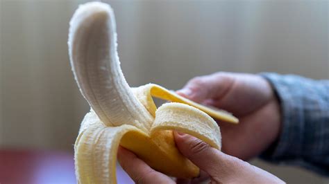 10 Uses For Leftover Banana Peels First For Women