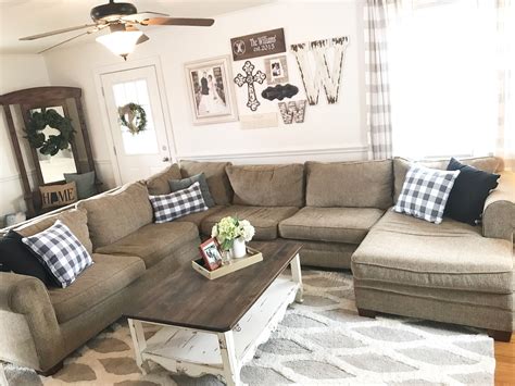 Pin By Haley Williams On Southern Decor By Me Plaid Living Room
