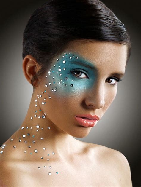 Perfectly Spread Out Stones Artistry Makeup Makeup Art Makeup Tips