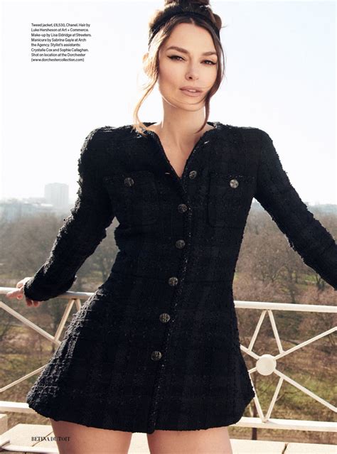 Keira Knightley Dans Harpers Bazaar Magazine 20 Mars 2023