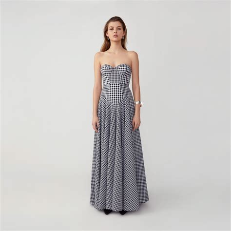 Sweetheart Strapless Gown | Strapless dress formal, Strapless gown, Custom dresses