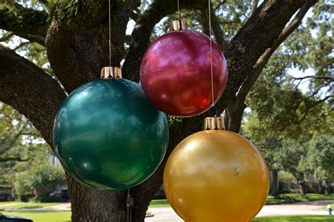 10 Large Christmas Tree Ornaments Kiddonames