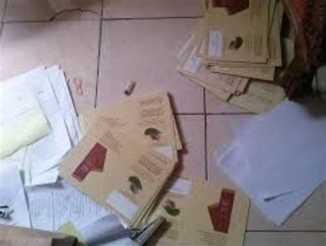 Buku panduan melipat surat dinas dan resmi. Cara Mudah Melipat Surat Undangan | Web Percetakanku