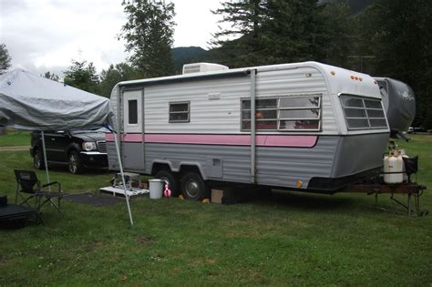 Truly unique!if you are in the market for a class a, look no further than this 1994 vacationer 31cb, priced right at $35,600. Holiday Rambler Travel Trailers | 1978 Holiday Rambler ...