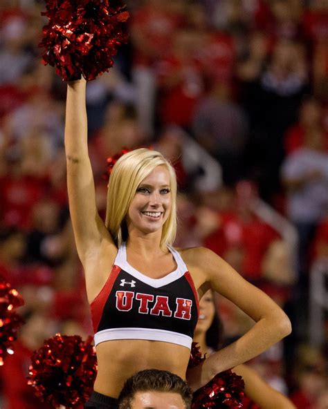 Utah Utes Cheerleaders 1 Football Cheerleaders Hot Cheerleaders Cheerleading