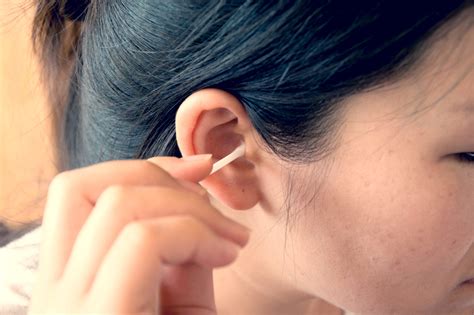 ear discharge strong causes and prevention healthpulls