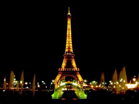 Eiffel Tower At Night Wallpapers Wallpaper Cave