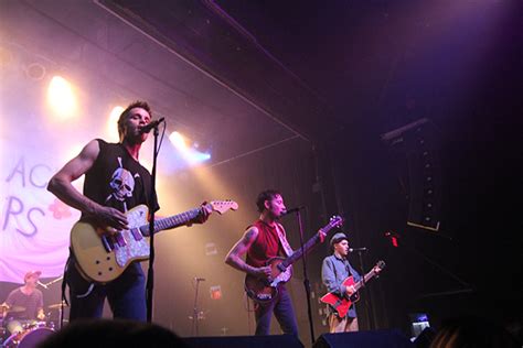 The Black Lips Took Us On A Time Warp To The Easy 90s For Their Cmw