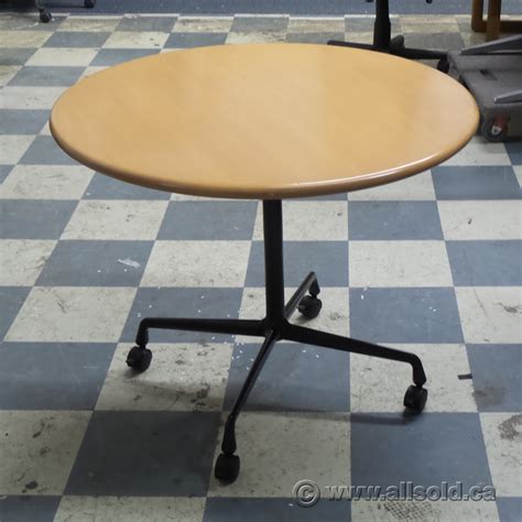 Favorite this post aug 7 5' oval table (for dining/conference) $150 (sac > sacramento, ca ) pic hide this posting restore restore this posting. Herman Miller Blonde 36" Round Rolling Meeting Table - Allsold.ca - Buy & Sell Used Office ...