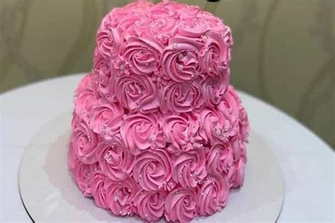 کیک تولد دخترانه جوان به همراه بهترین ایده ها برای تزیین ایران کوک