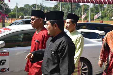 Perak, tanjung tualang'daki smk dato 'bendahara cm yusuf okulu onun adını almıştır. SMK Dato' Bendahara CM Yusuf: MAJLIS SAMBUTAN PENGETUA ...