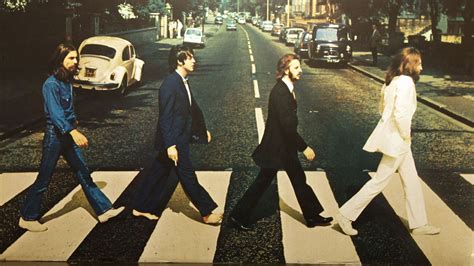 See It Paul Mccartney Recreates Iconic Abbey Road Walk 49 Years Later