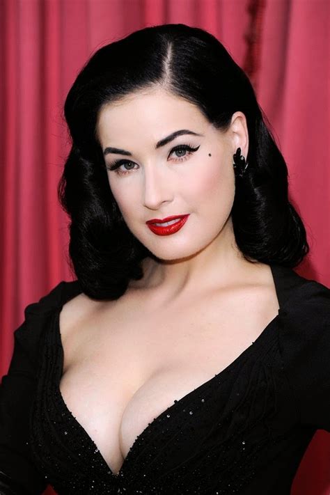 I met dita von teese on thursday and here's my makeup. FACEATTIRE: PREVIEW! Dita Von Teese Inspired Makeup Shoot!