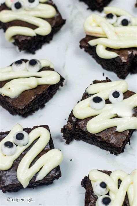 Mummy Brownies Easy Halloween Treats Recipemagik