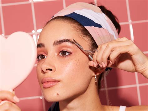 For a neat and tidy look, take your tweezers out every three days or so, but this depends on how quickly your hair grows back. How to Trim Your Eyebrows at Home | Makeup.com