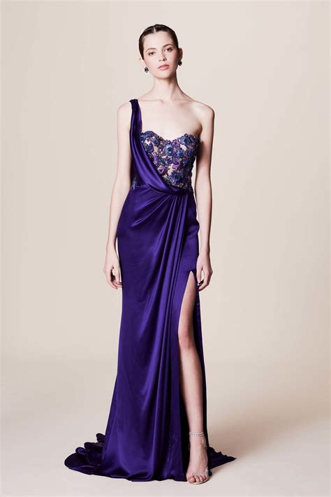 Pin By 💕 Reveuse💕 On ⭐️ Women In Purple ⭐️ Evening Dresses Royal