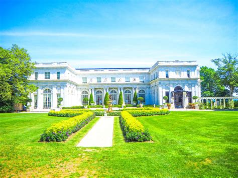 Visiting Rosecliff Mansion In Newportri Cecilias Luxe Life