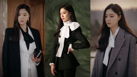 However he wears the rank insignia of an enlisted soldier. Still Hooked: Unforgettable Fashion Moments From "Crash ...