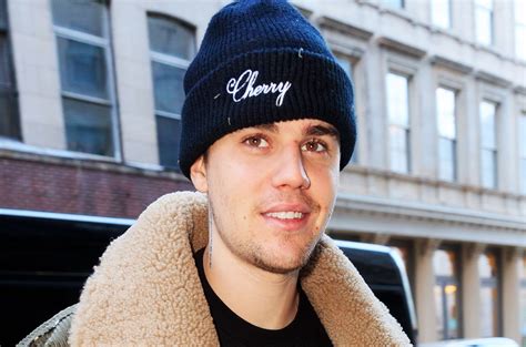 Justin Bieber Banks 200th Total Week In Hot 100s Top 10 The