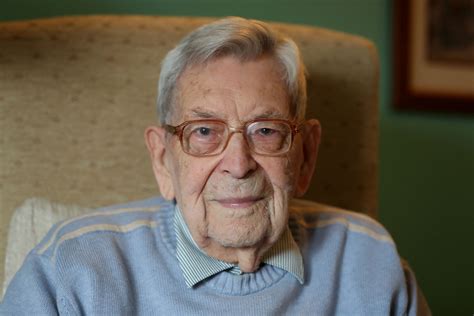Robert Weighton Worlds Oldest Man Dies At Age 112 Insidehook