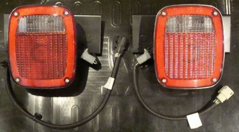 Grote 5370 5371 Tail Lights Trailer Truck Ford Cab Rv Semi Chassis