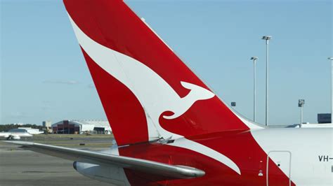 Accc Intends To Block Qantas China Eastern Airlines Deal Extension