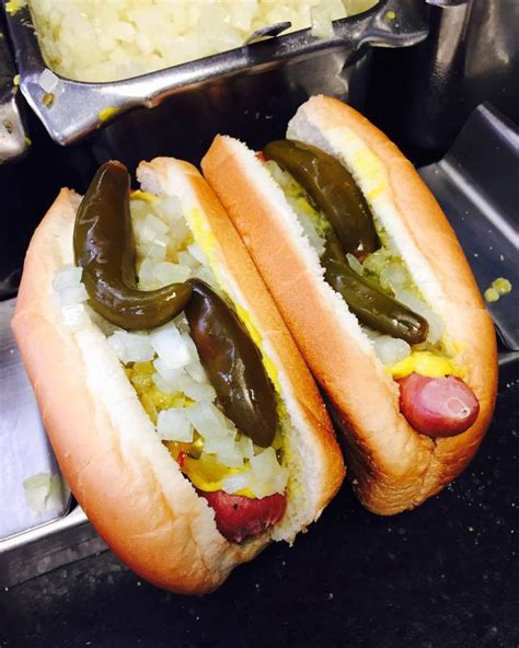The 22 Essential Hot Dogs in Chicago - Eater Chicago