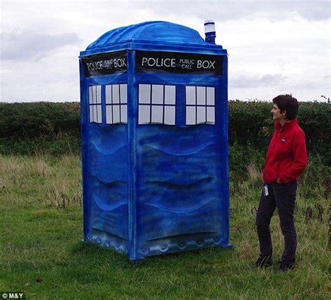 Its Dr Loo Mystery As Abandoned Portaloo Is Transformed Into Tardis