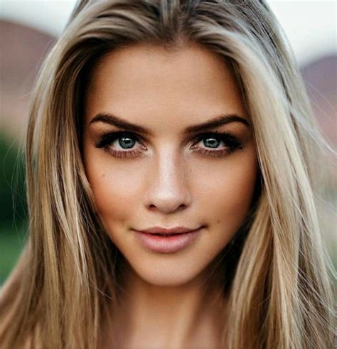 Pin By Pavel Eret On Marina Laswick Hairstyle Hair Color Blonde