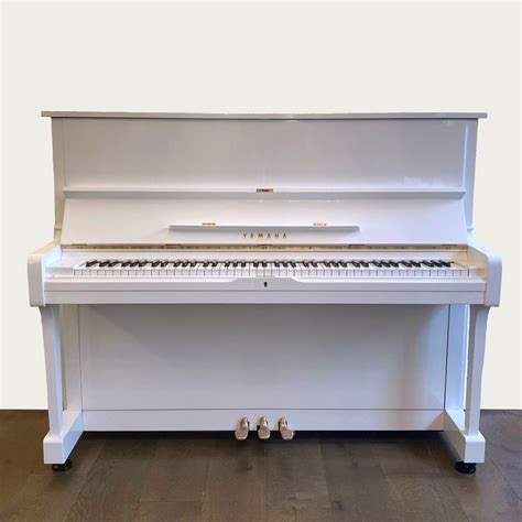 Yamaha U1 Gloss White Upright Piano 1975