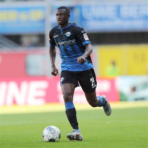 Jamilu Collins Extends Contract With SC Paderborn - Complete Sports