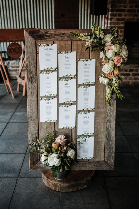 Rustic Seating Chart In 2020 Rustic Seating Charts Wedding Reception