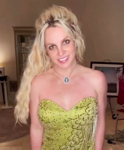 Glamorous In Green Britney Spears Twirls In Lime Green Mini Dress Photos