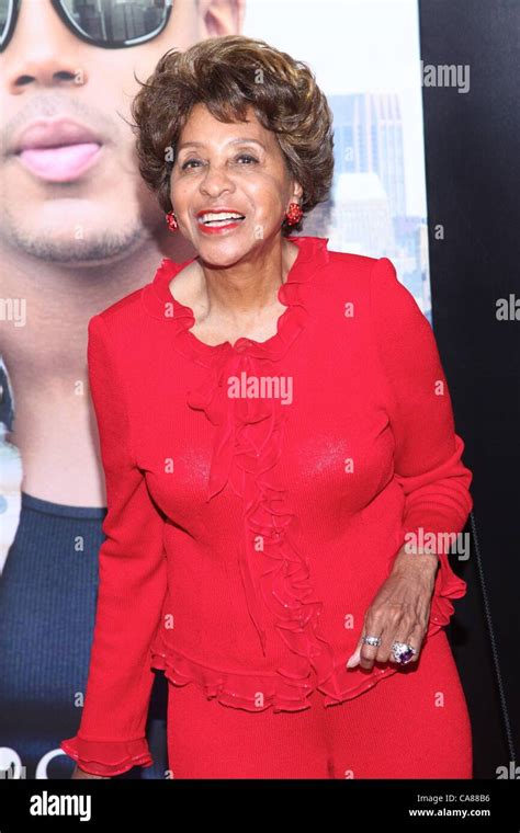 Marla Gibbs Hi Res Stock Photography And Images Alamy