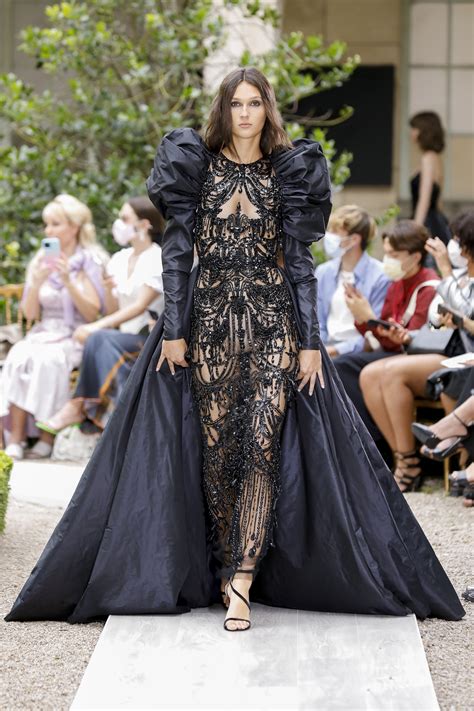 Zuhair Murad Fall 2021 Couture Collection Vogue