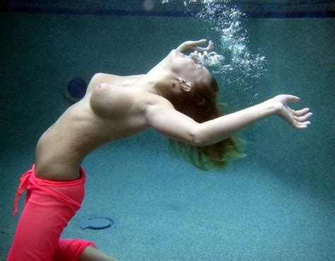 Underwater Porn Photo