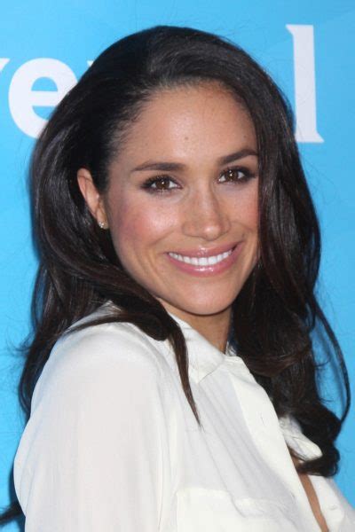 Let's start with the question of markle's citizenship. What is meghan markles nationality, MISHKANET.COM