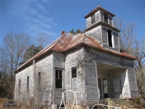 Preservationists List 16 Endangered Historic Sites
